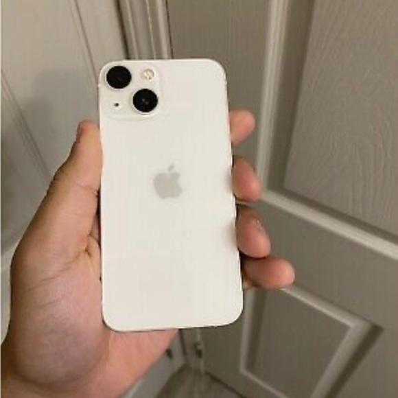 iPhone 13 unlock white. A weeks used - Picture 1 of 7